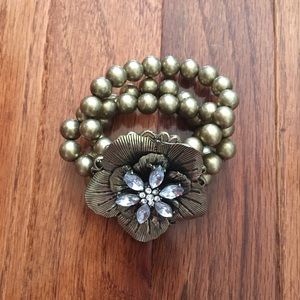 Gold Stretch Flower Bracelet